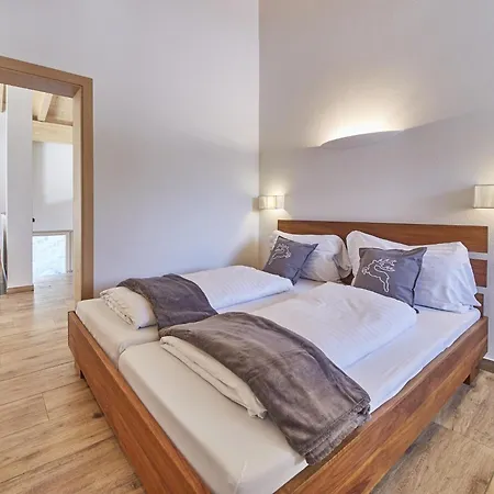 Kuenstler Chalet