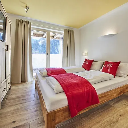 Chalet Kuenstler Saalbach-Hinterglemm